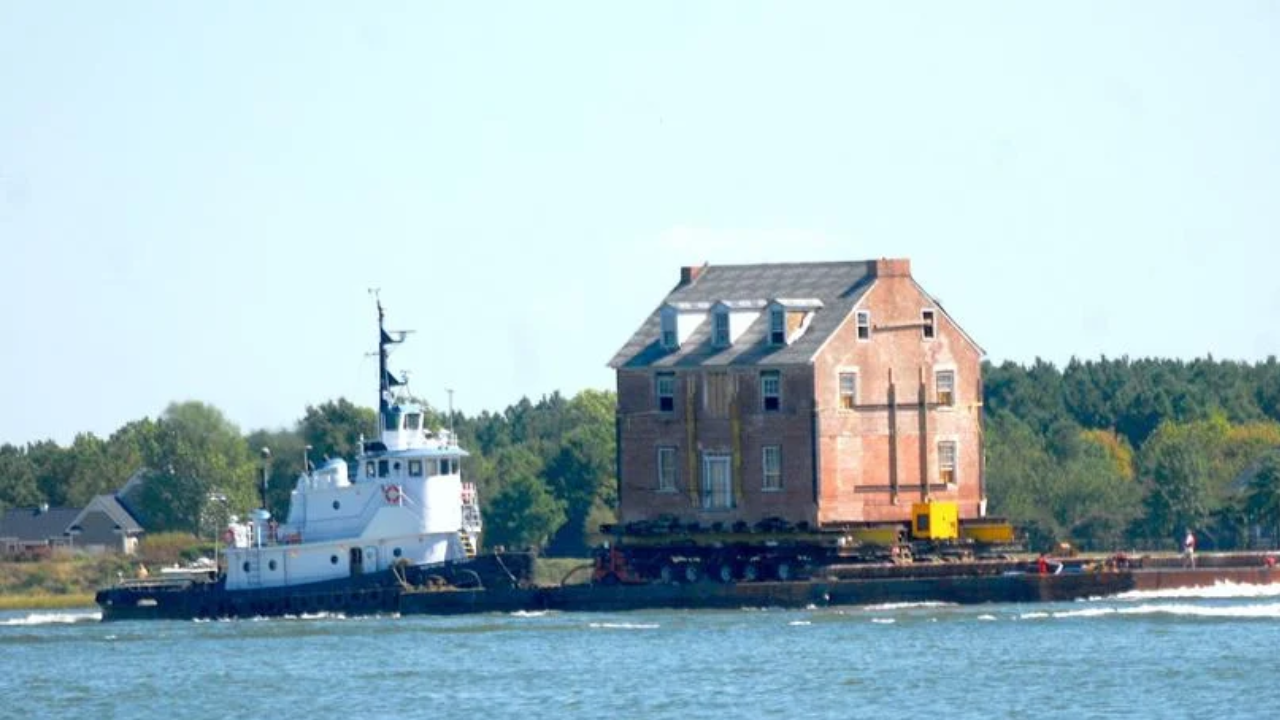 Maryland family relocates 255-year-old mansion across Chesapeake Bay