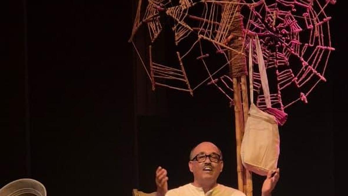 Chennai theatre group brings Vaikom Muhammad Basheer tales to Karnataka