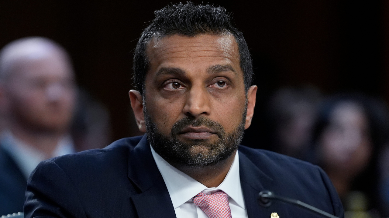 FBI removes two counterterrorism officials over threats investigation