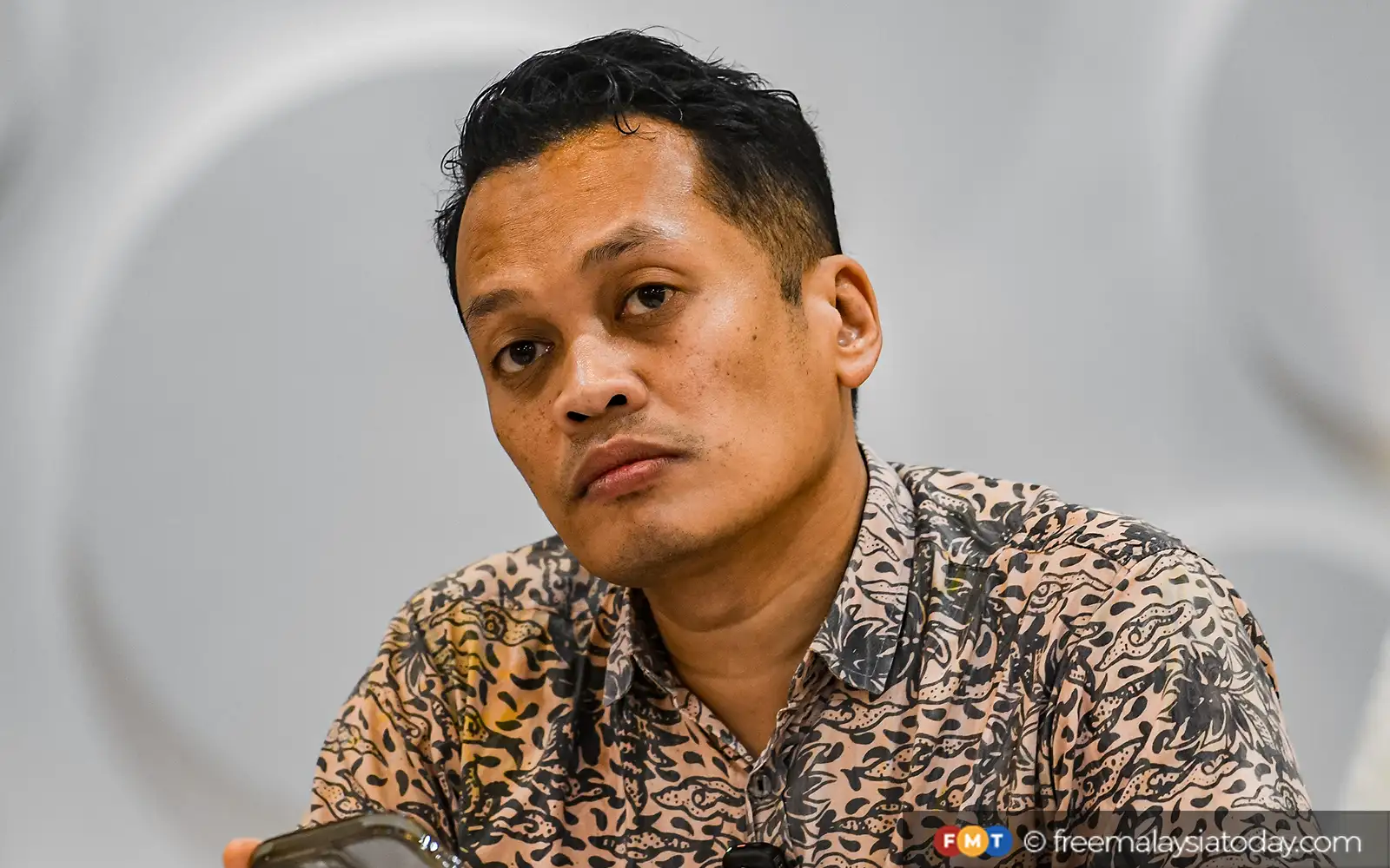 Nik Nazmi disoal JAIS selama tiga jam dalam kes khalwat