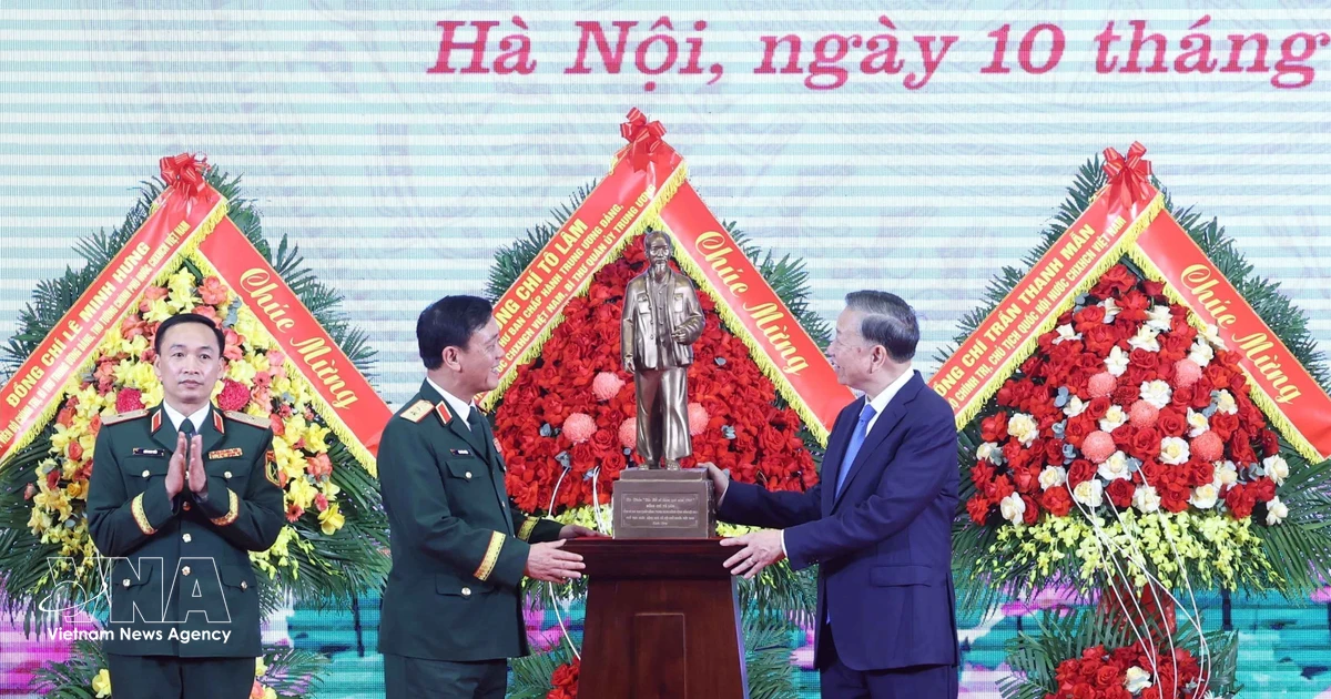 Vietnam's top leader urges modernization of Capital Armed Forces