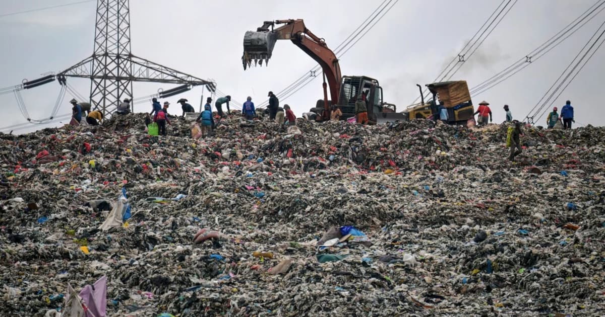 Timbunan sampah terkubur rumah di Guinea, 30 orang dilaporkan maut