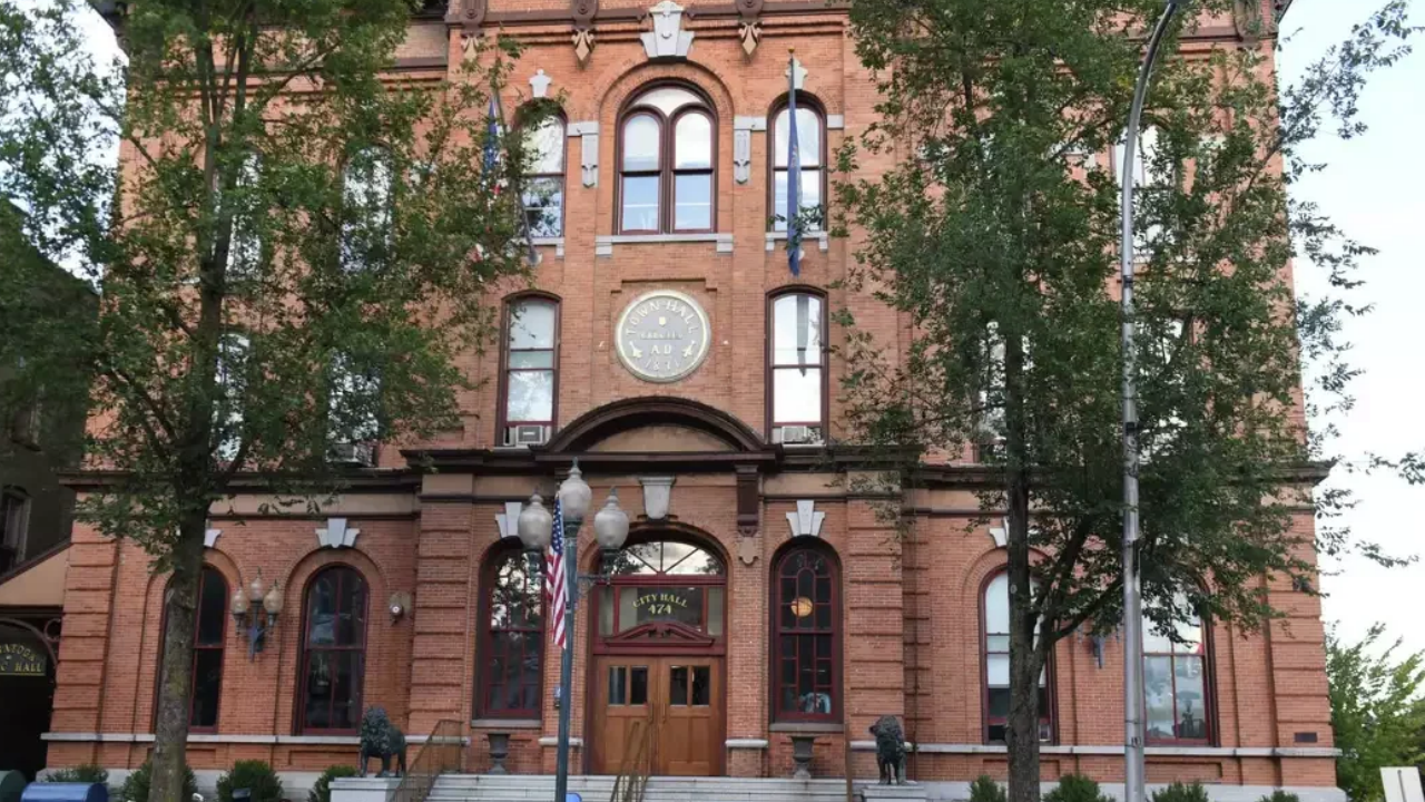 Historic Building Safeguards Preserved After Community Opposition