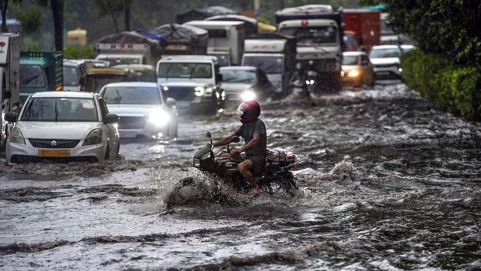 Heavy monsoon rains trigger alerts across India; flooding risks mount