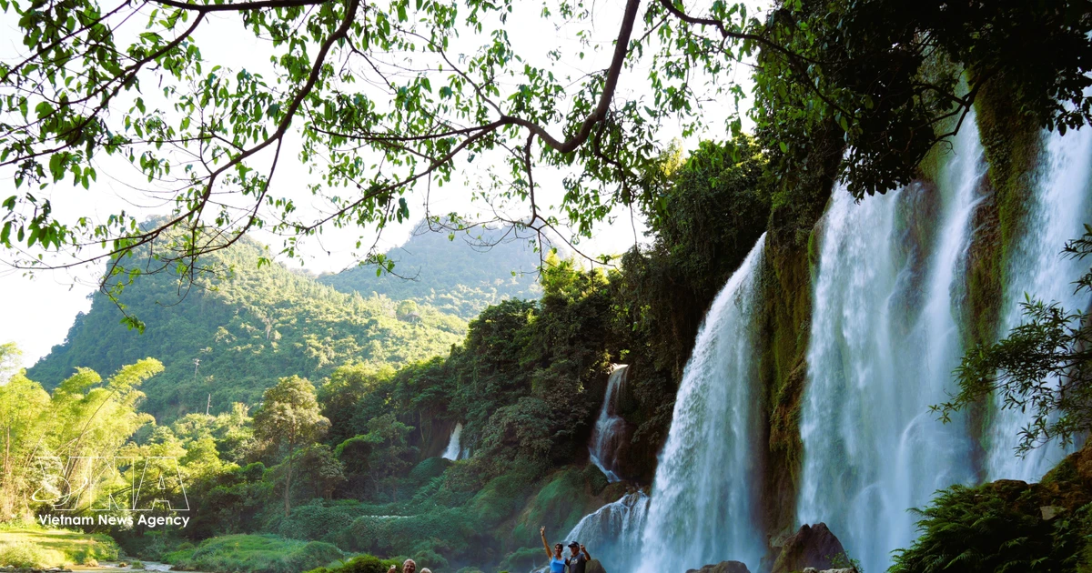 Ban Gioc Waterfall draws hundreds of thousands annually