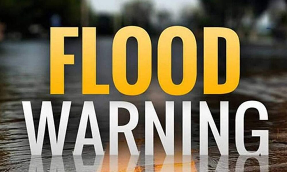 Gampaha District placed on alert as Attanagalu Oya reaches flood warning level