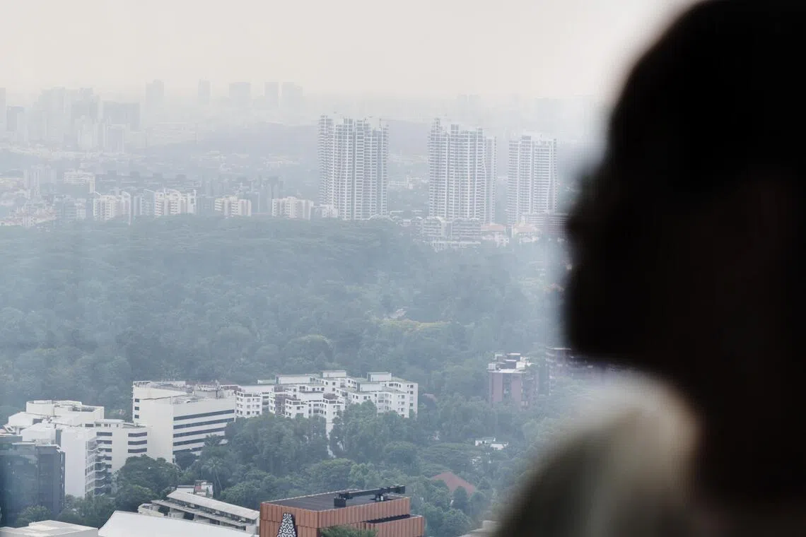 Singapore's central region air quality deteriorates to unhealthy levels