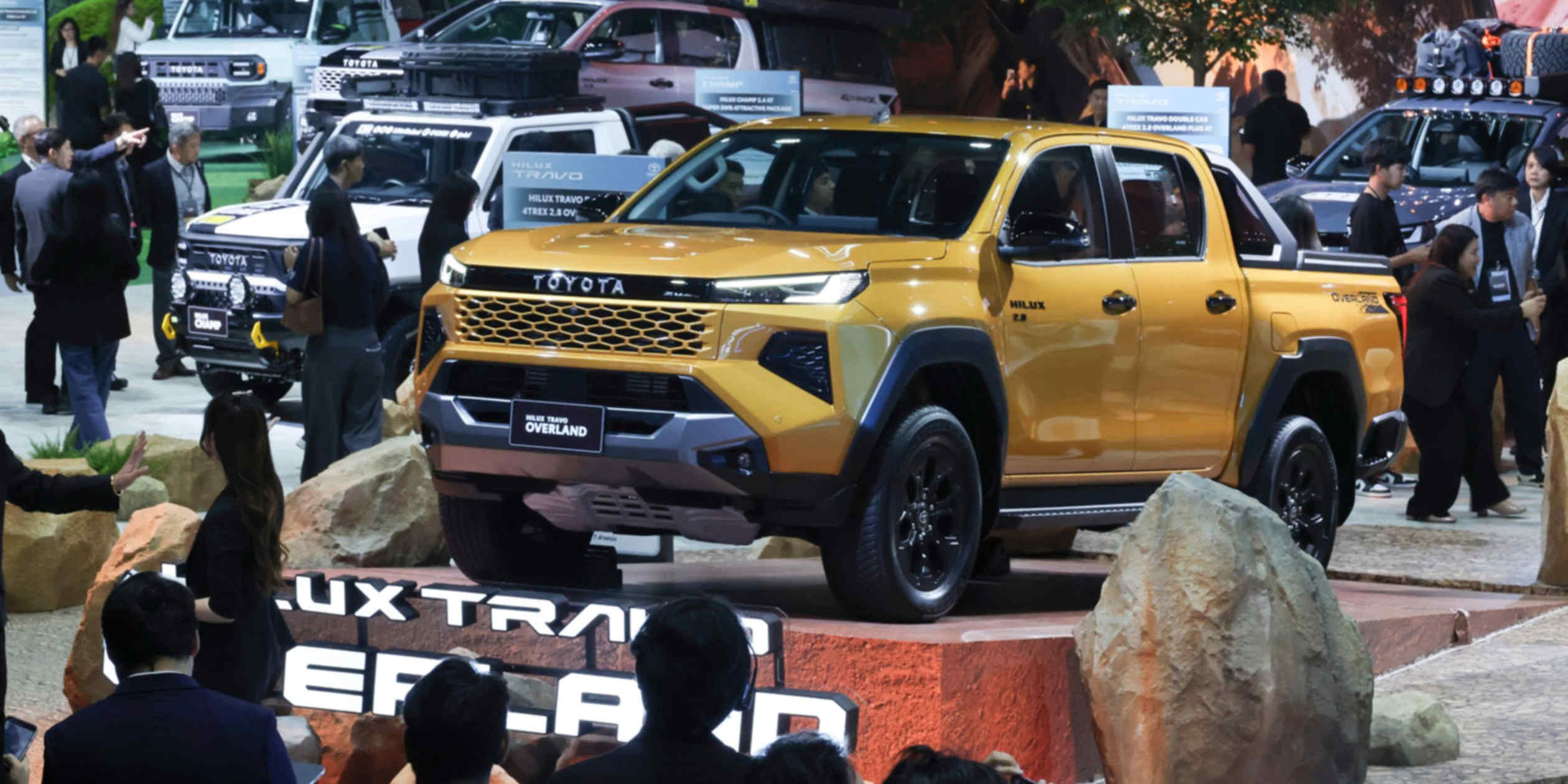 Toyota, Honda restart Thai plants as flood recovery progresses