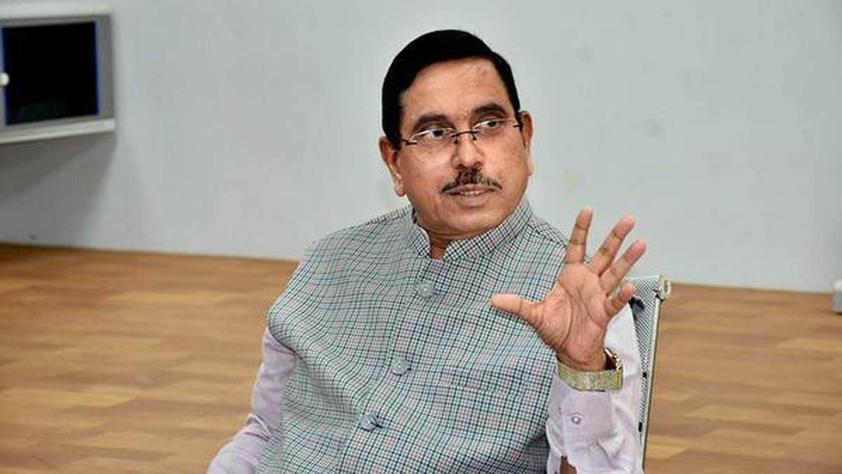 Union Minister appeals to protesting farmers to end agitation for festivities
