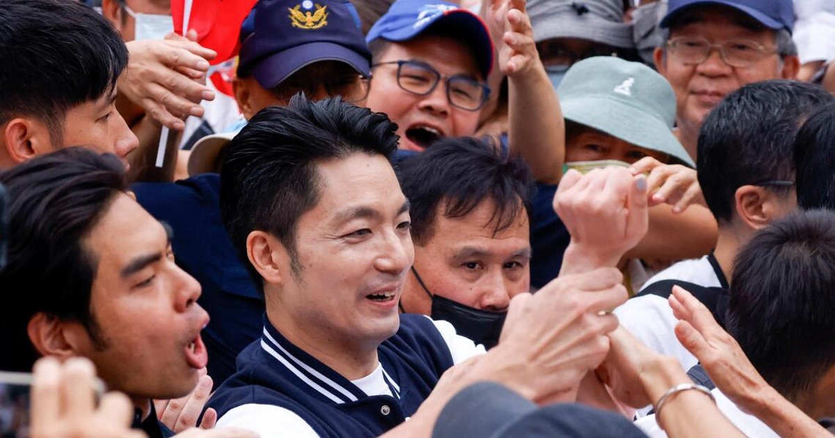 Taipei mayor Chiang faces uphill battle as election month looms