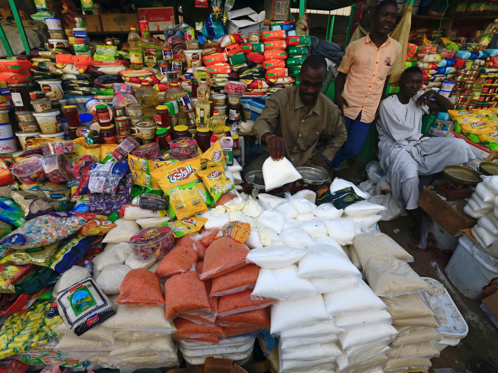 Over 100 killed in Darfur market strikes, rights monitors report
