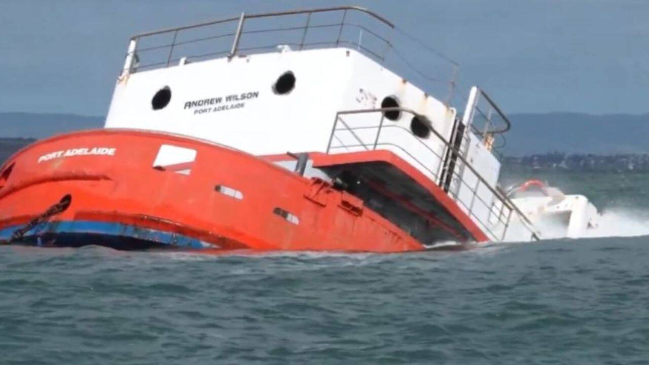 South Australia sinks retired dredger to restore marine ecosystem