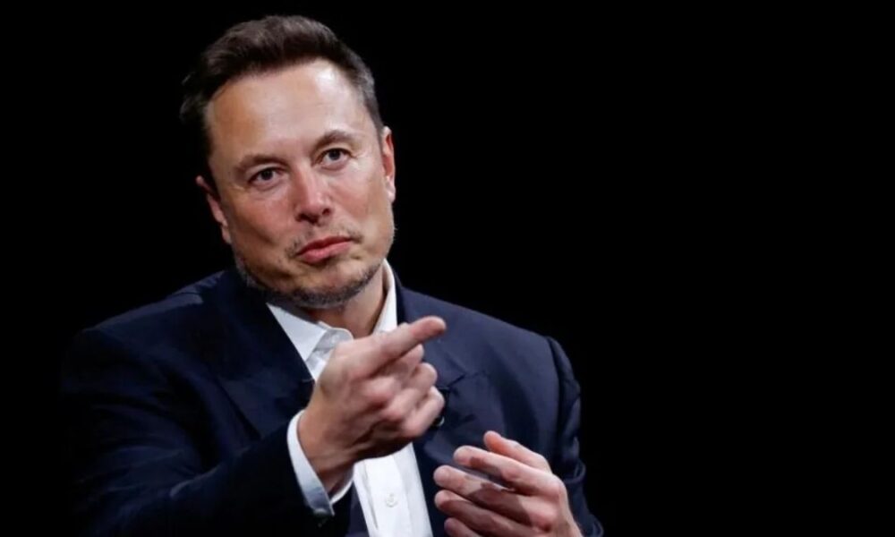 Musk Claims US Government Restricting Ukraine Drone Speeds on Starlink