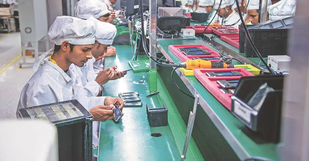 बढ़ती लागत से भारतीय स्मार्टफोन ब्रांडों को बजट सेगमेंट में मौका