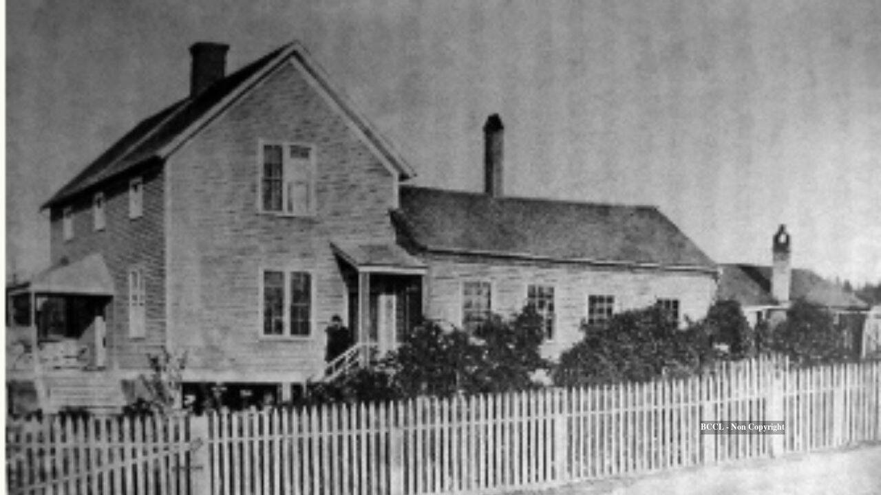 Historic 1866 Washington Mansion Restored After 14-Year Renovation Project