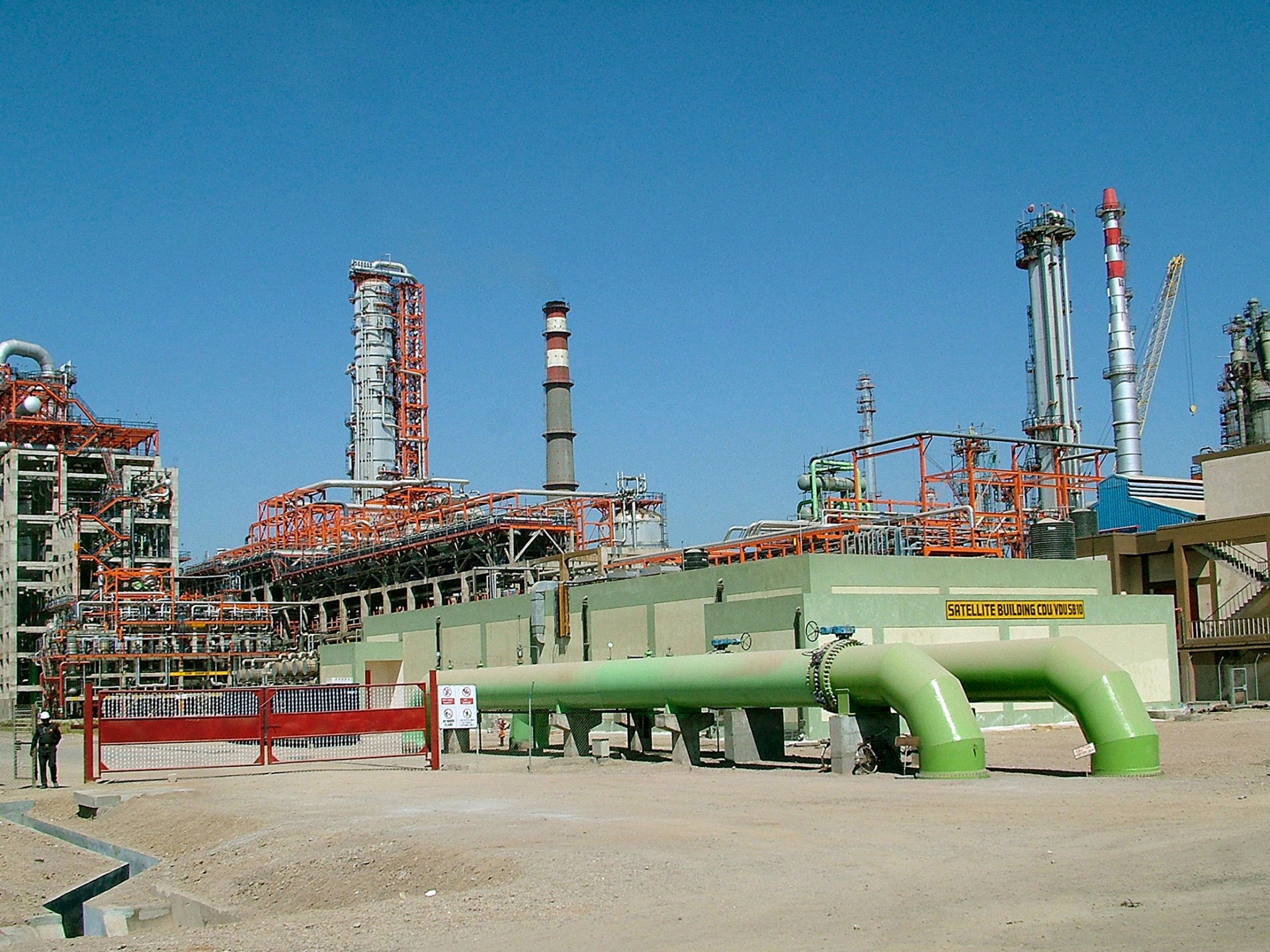 US Secretary of State visits India's Reliance refinery amid energy strategy push