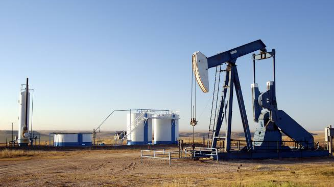 Texas court overturns ranch access ban in oil well dispute