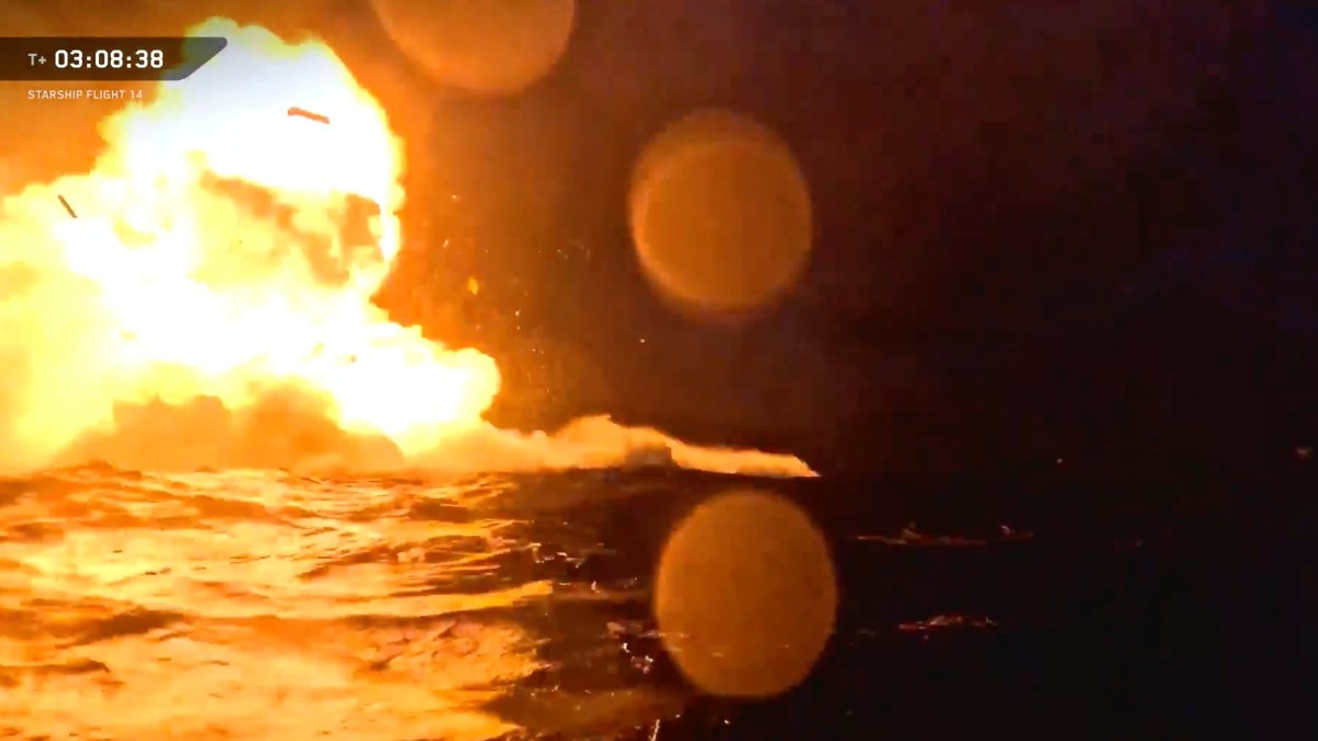 SpaceX Starship reaches orbital altitude in 14th test flight