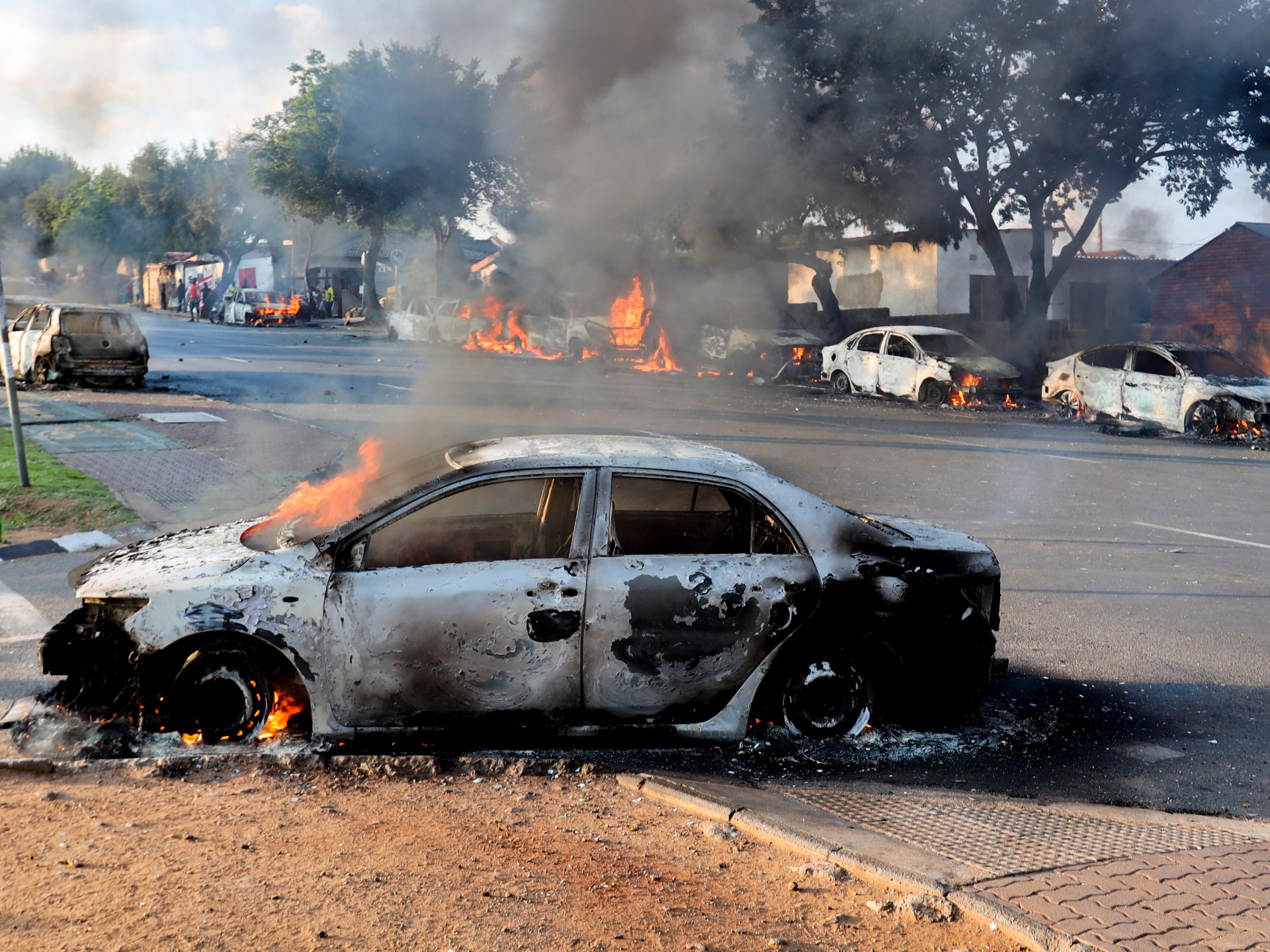 South Africa hit by violent protests over asylum seeker court ruling