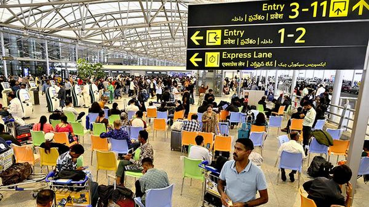 उड़ान में खराबी से सऊदी अरब में फंसे आंध्र प्रदेश के उम्रा यात्री