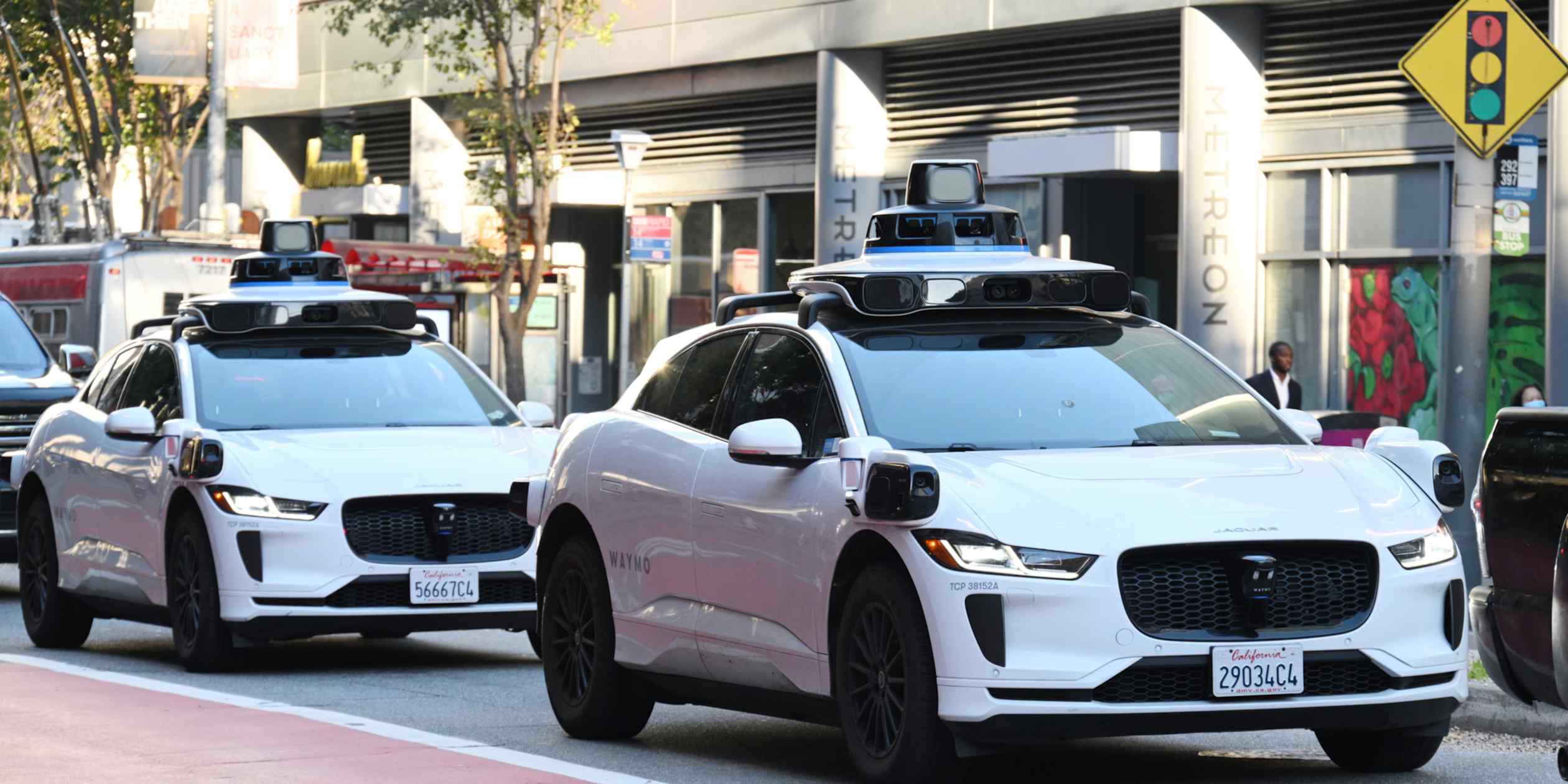 Japanese firms develop insurance product for autonomous taxi operators