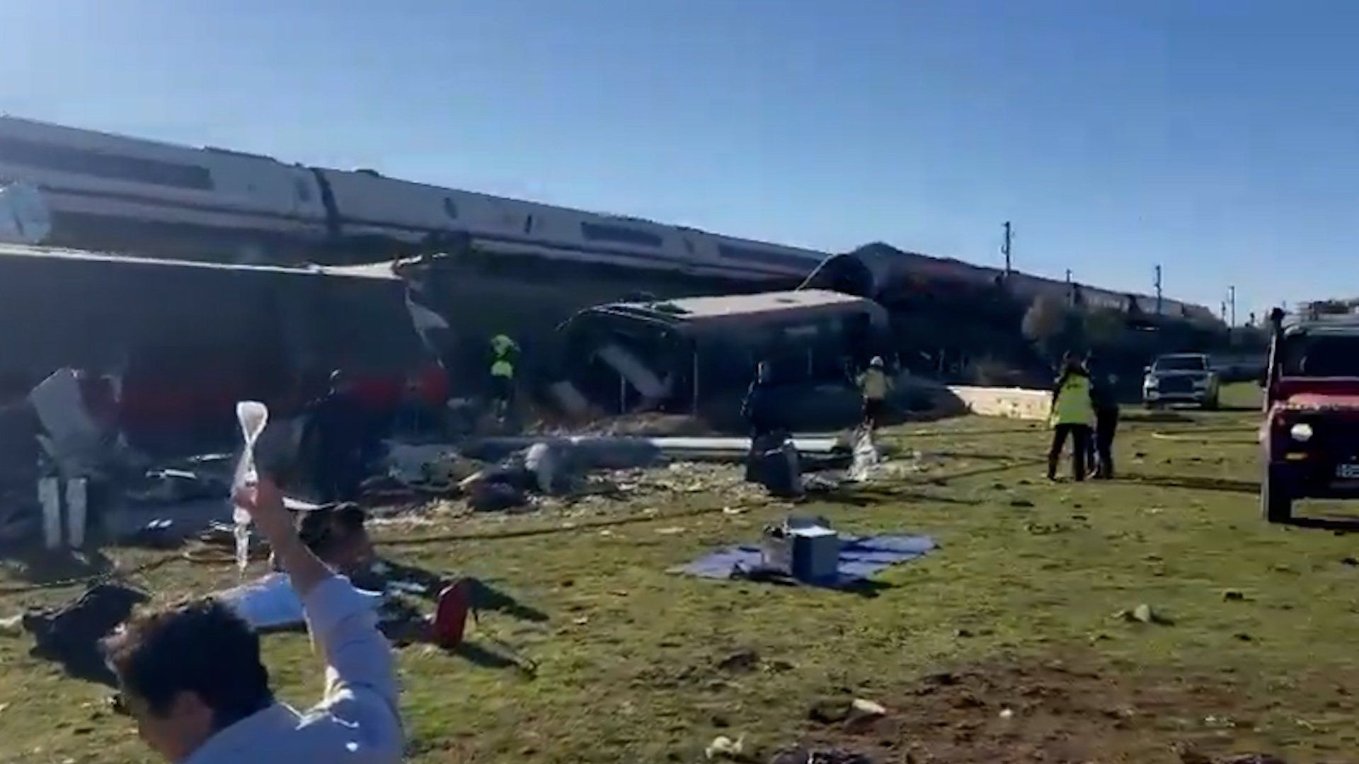 Spain train collision kills at least 39 people near Urda