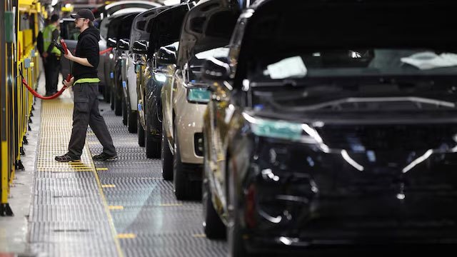 Jaguar Land Rover announces 4,000 job cuts over two years