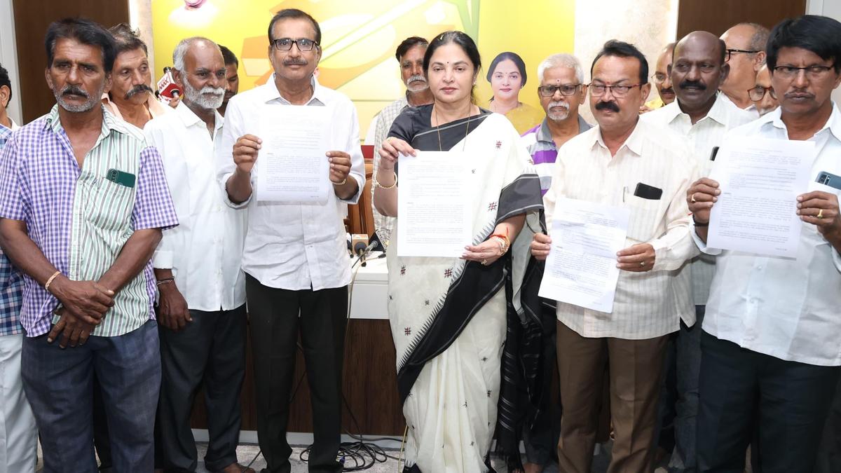 कोवूर शुगर फैक्ट्री के कर्मचारियों को 11 साल बाद 22 करोड़ रुपये मिलेंगे