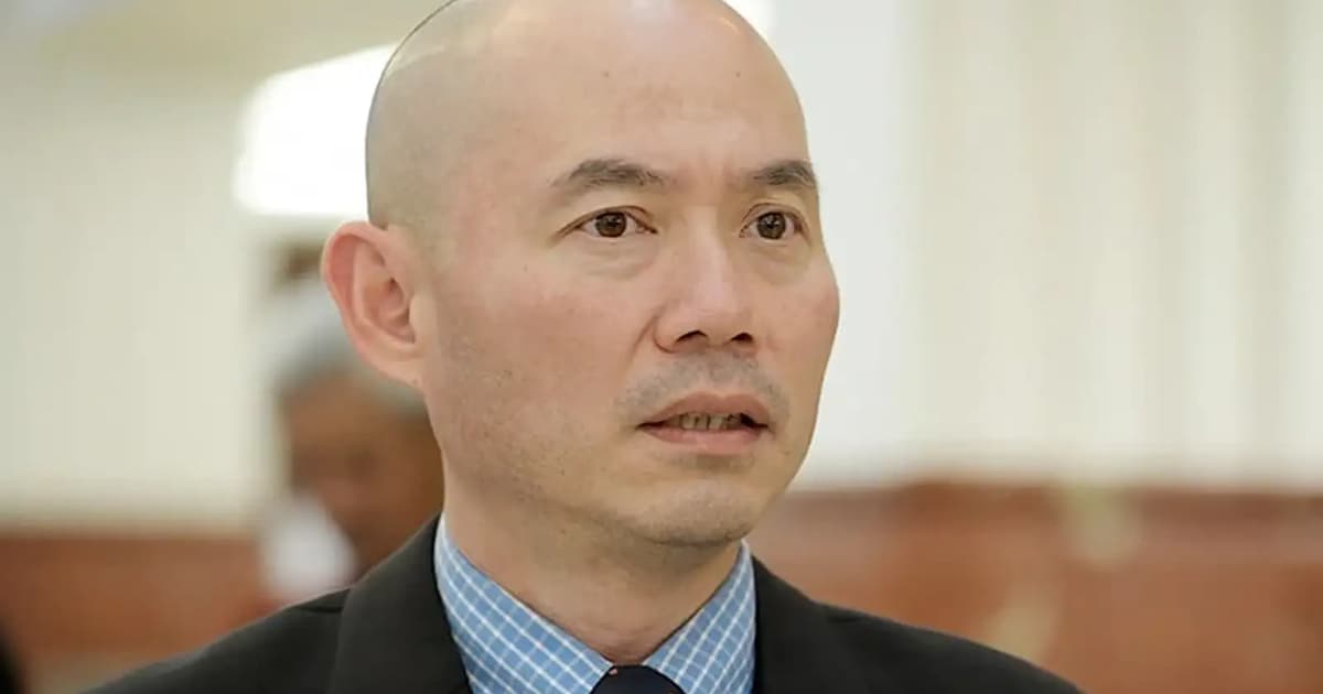 MP Questions Inconsistent Response to Flag Protocol Breaches