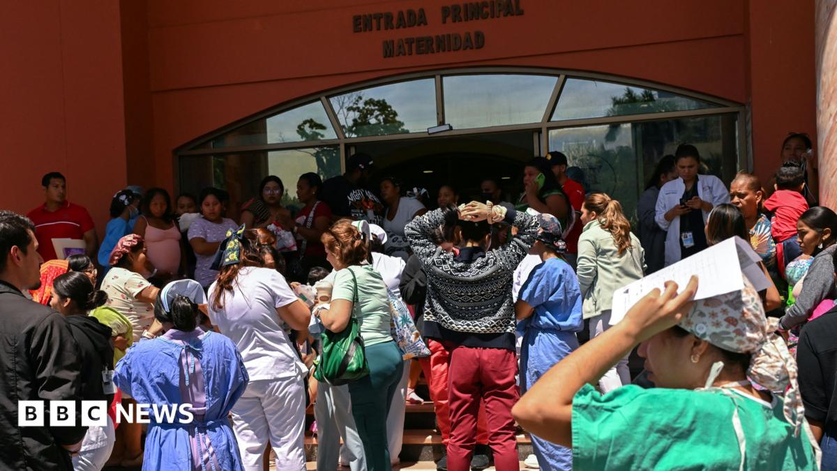 Powerful 7.7 magnitude earthquake strikes Panama, triggers regional tsunami alerts