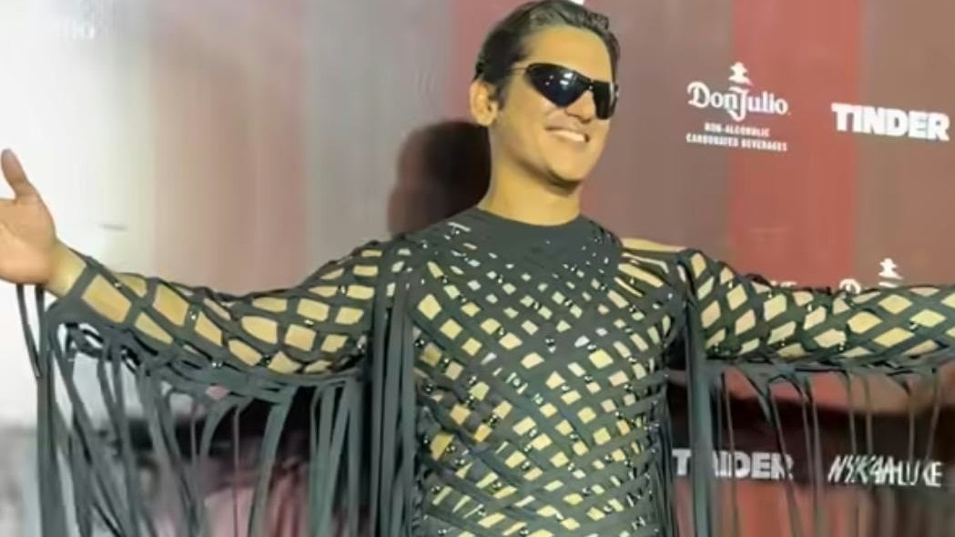 Actor Vijay Verma's Bold Fashion Experiment Sparks Social Media Buzz