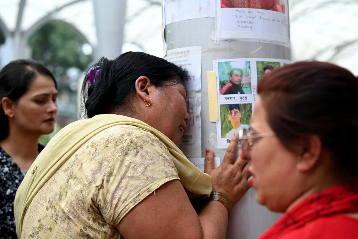 Nepal flood rescue efforts fade as search enters second week