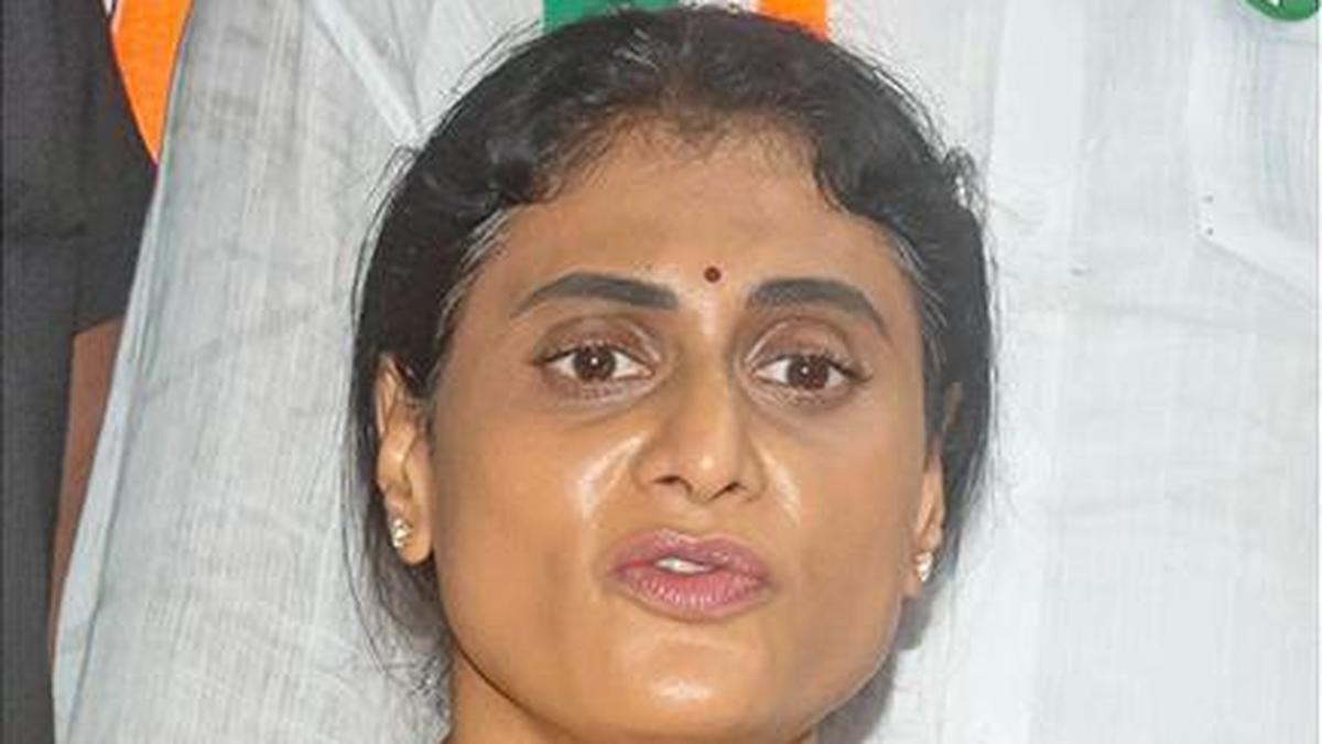 पोलावरम नहर परियोजना का श्रेय लेने का आरोप नायडु पर