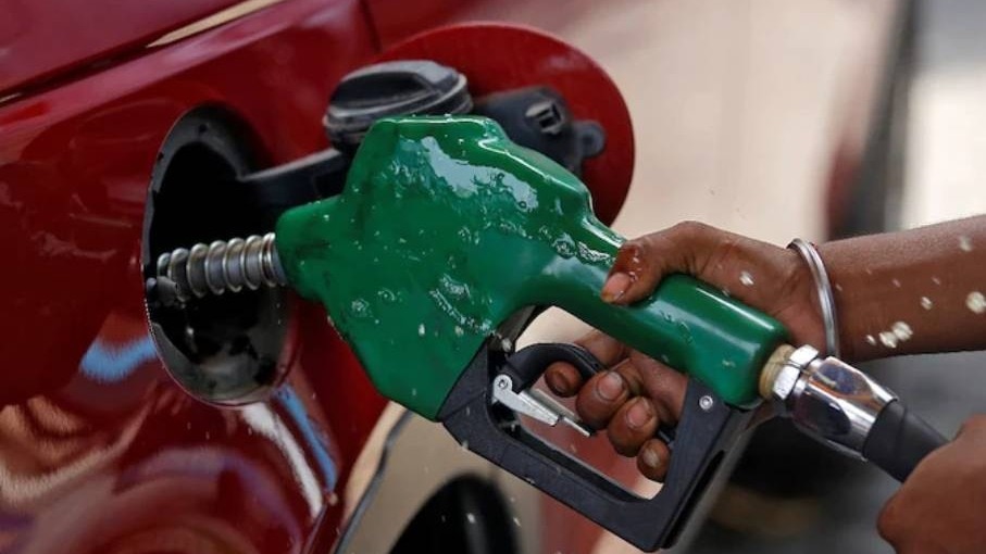 Fuel prices poised to rise in November, RBI rate hike likely: economists