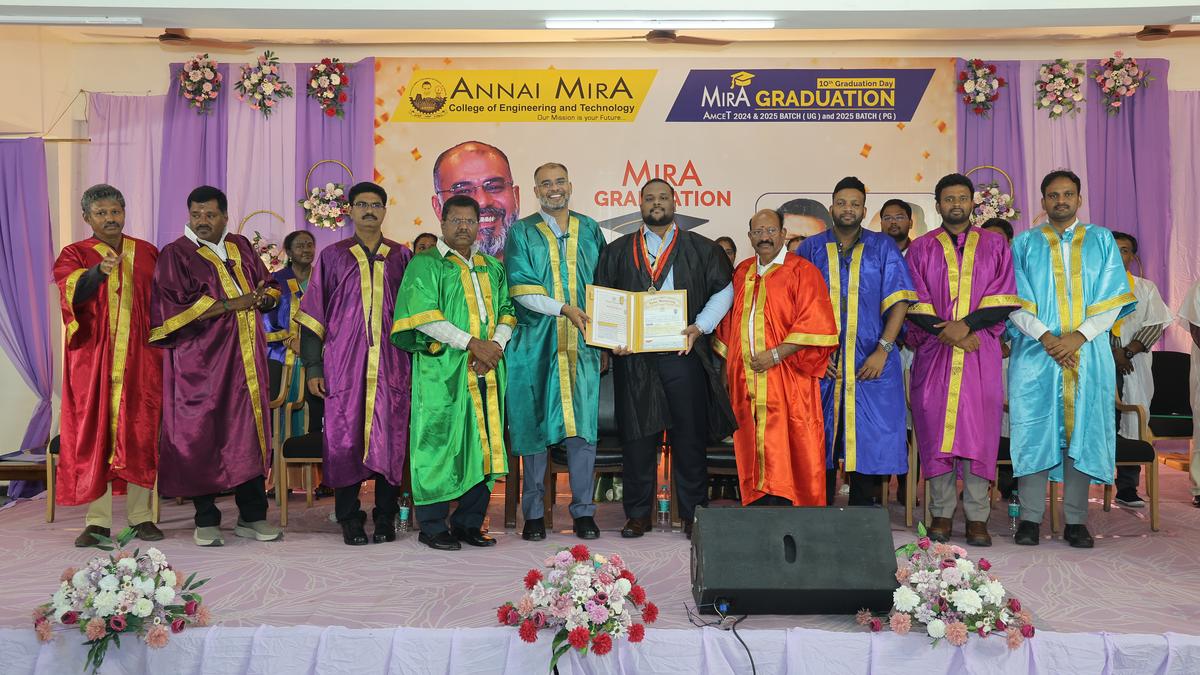 260 graduates receive degrees at Ranipet engineering college