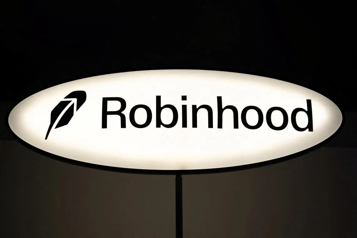 Robinhood extends US stock trading to weekends as market access widens