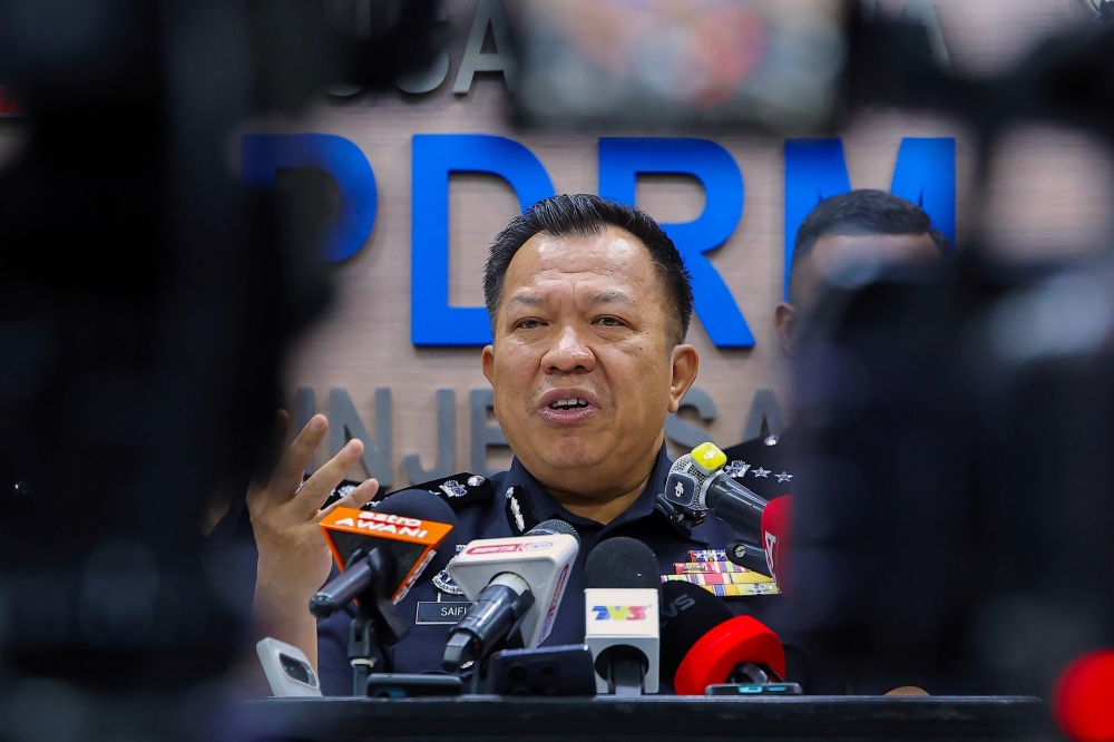 Sarawak police request 889 additional officers for election security