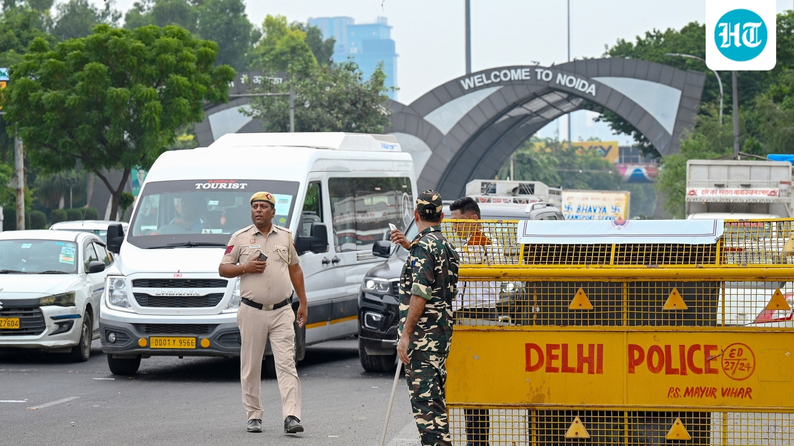 दिल्ली का BS-VI वाहन प्रतिबंध नोएडा यात्रियों को चिंतित कर रहा है
