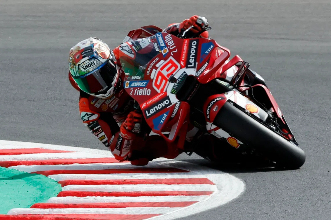 Marquez closes in on Martin with dominant Japanese GP victory