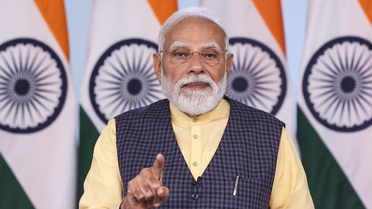 दिवाली से पहले प्रधानमंत्री मोदी ने स्थानीय उत्पादों को बढ़ावा देने का आह्वान किया