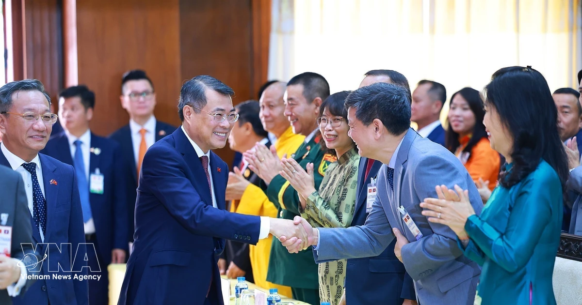 Thủ tướng Le Minh Hung: Quan hệ đặc biệt Việt-Lào được nuôi dưỡng bởi nhân dân