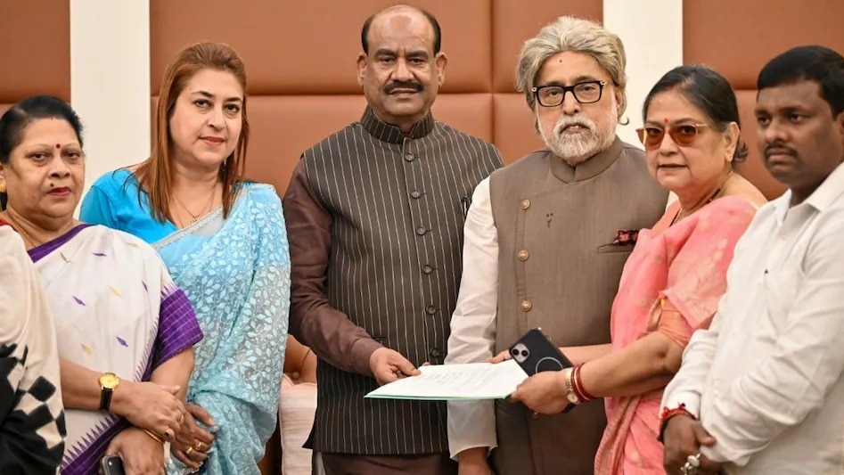 Lok Sabha Speaker Gives Dissidents 15-Day Window to Respond