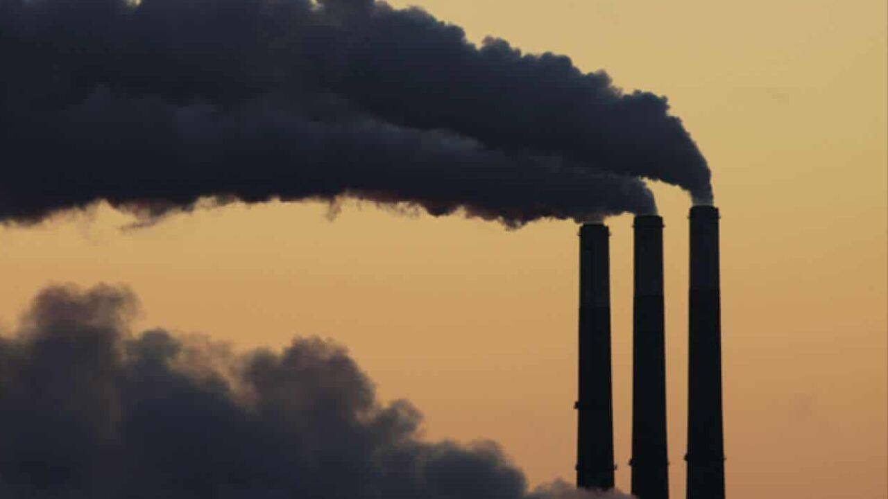 How US Power Plants' Tall Smokestacks Created a Pollution Crisis