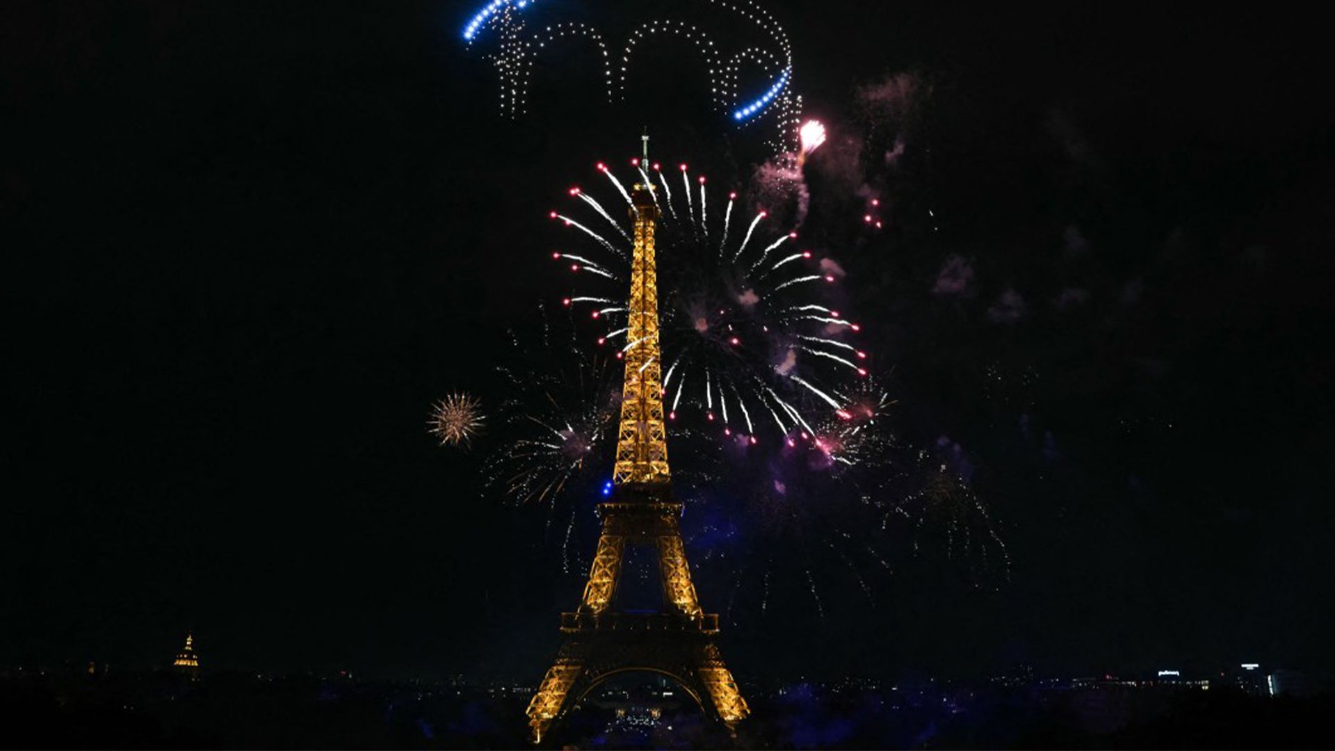 Eiffel Tower Closes Over Gender Segregation Dispute During Hindu Group Visit