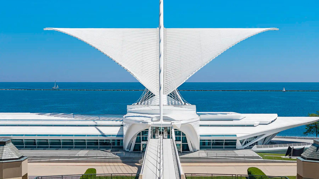 US family donates $10 million to restore museum's famous mechanical wings