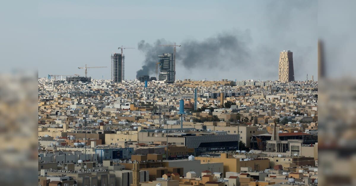 US warns of drone and missile threats to Saudi Arabian airports