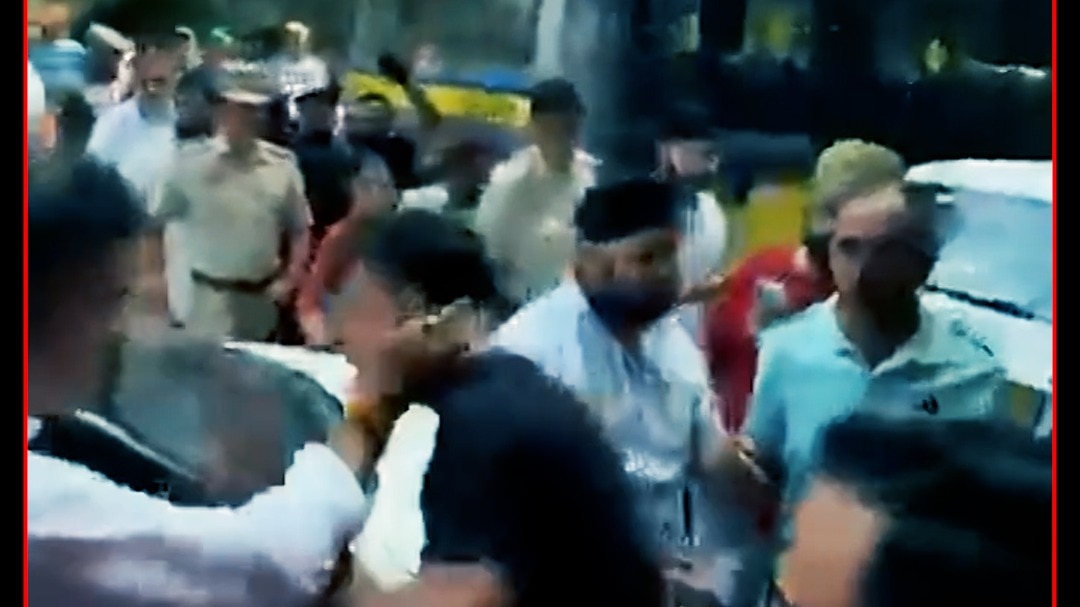 दिल्ली PWD मंत्री पर सड़क निरीक्षण में युवक को थप्पड़ मारने का आरोप