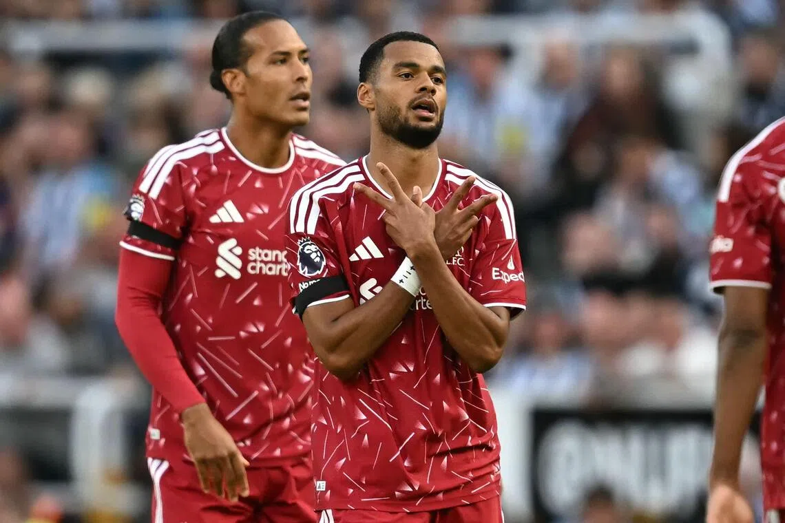 Van Dijk urges Liverpool to retain Gakpo amid City speculation