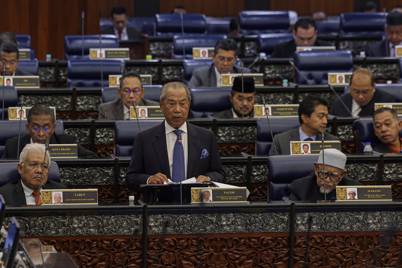 Muhyiddin Desak Kerajaan Bentuk Strategi Komprehensif Atasi Kemiskinan Bandar