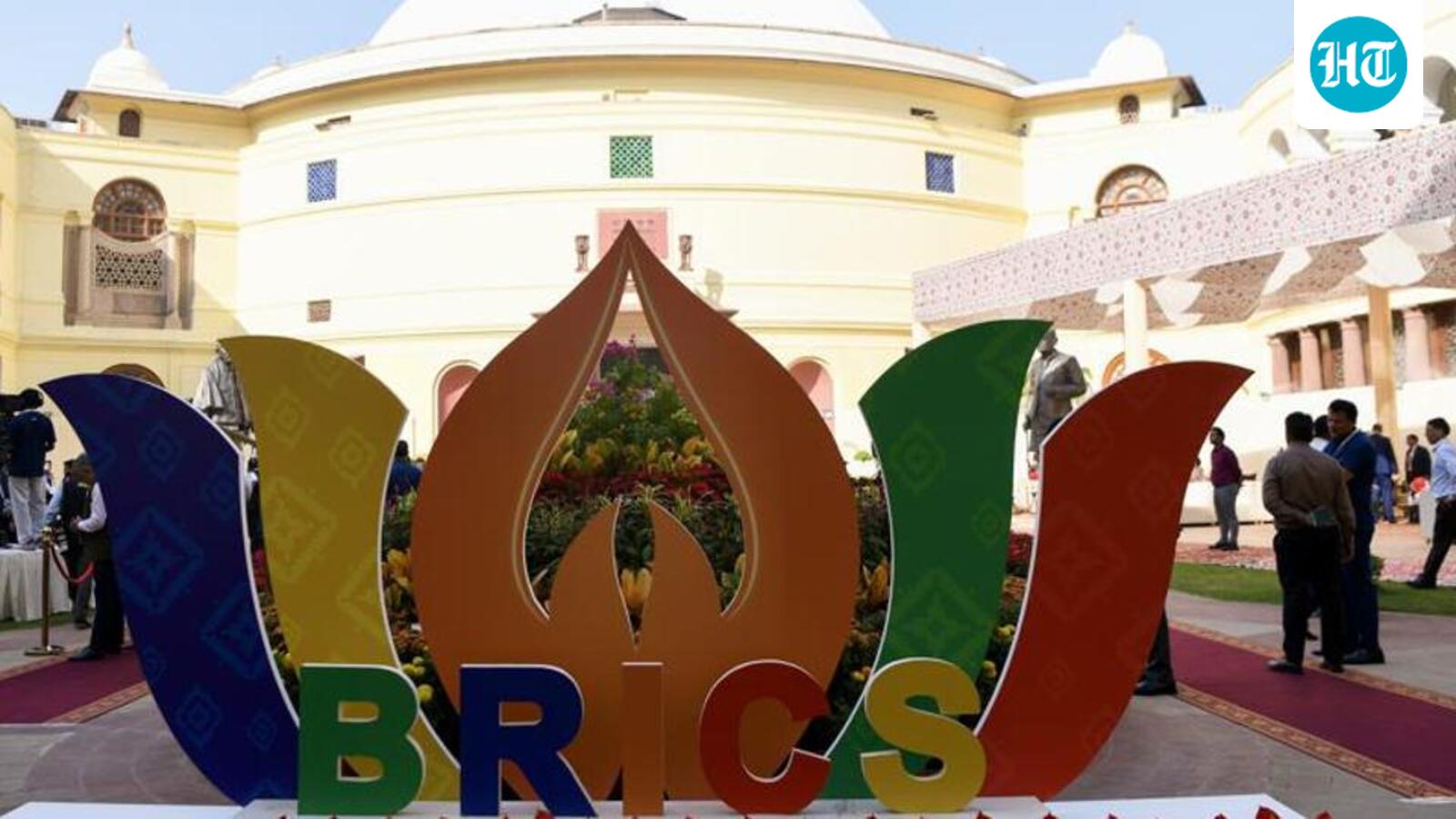 Indian artisans showcase traditional crafts at BRICS Parliamentary Forum